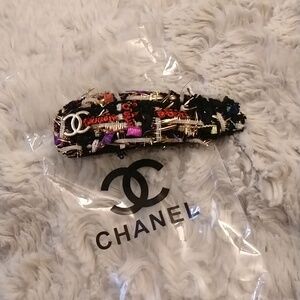 Chanel Black and Gold Tweed Hair Clip